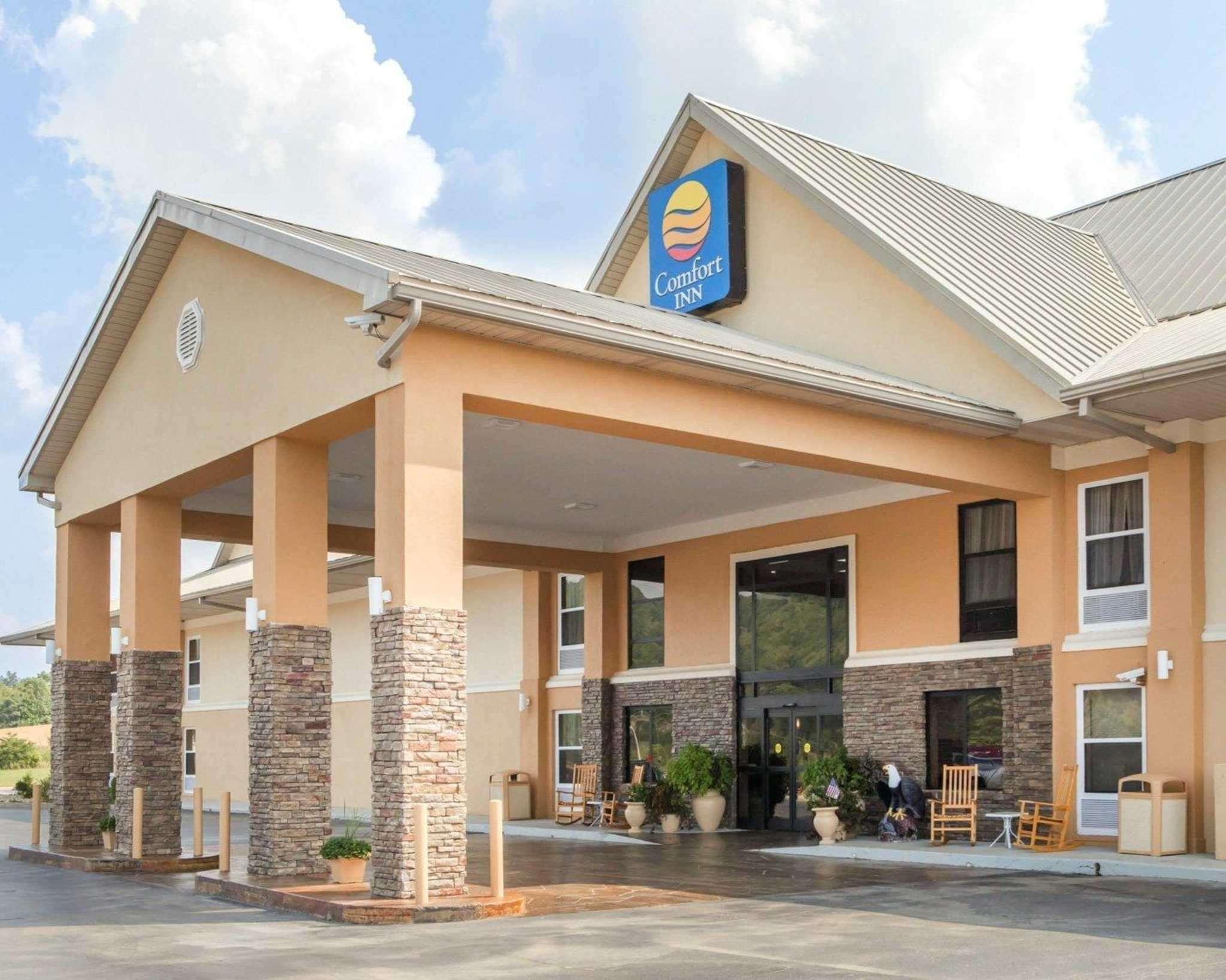 Comfort Inn At Royal Blue Pioneer Exterior photo