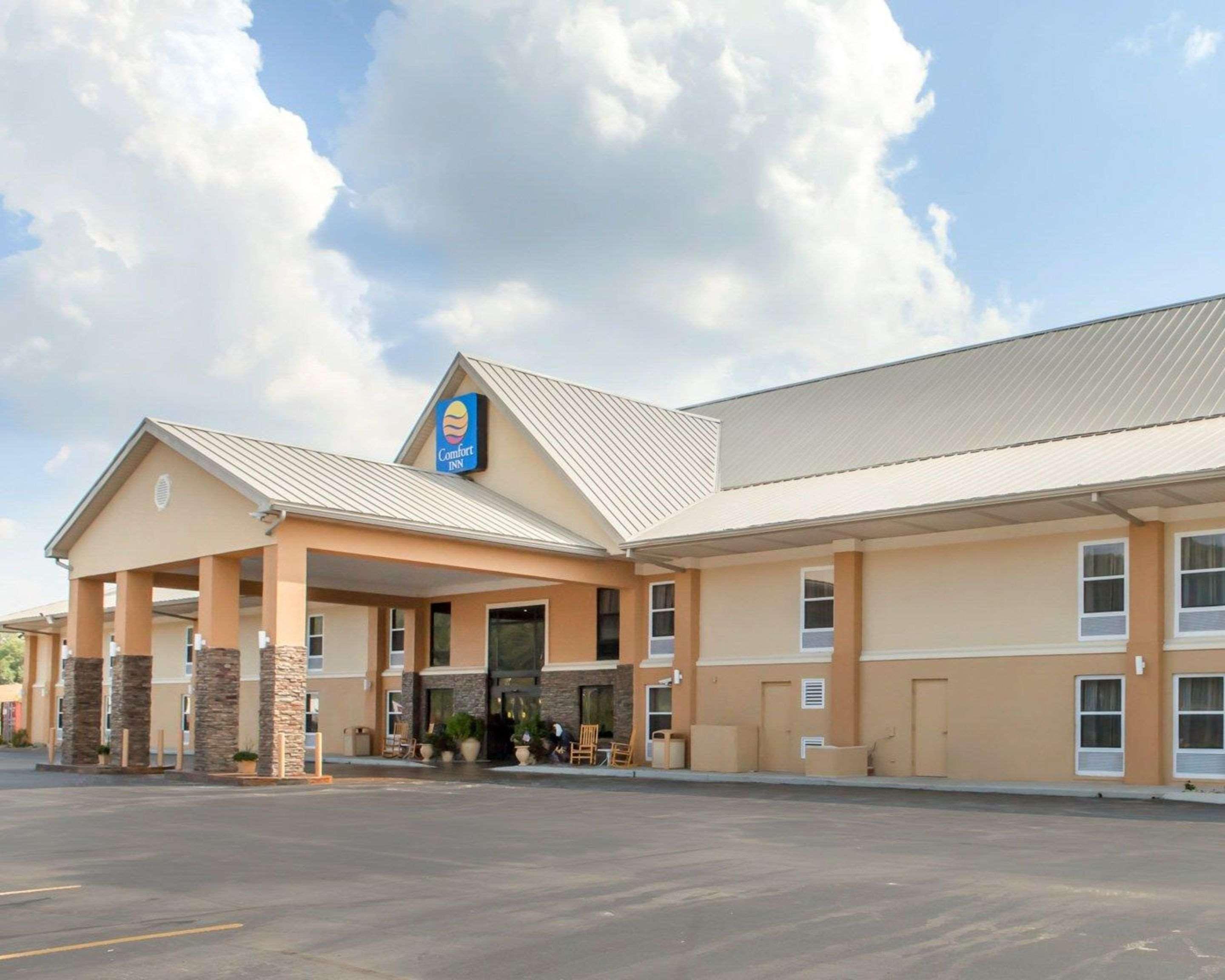 Comfort Inn At Royal Blue Pioneer Exterior photo